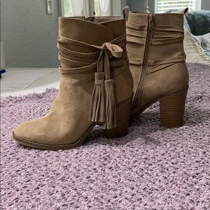 Dolce Vita tan booties